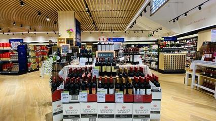 詠悅匯沉浸式購(gòu)物體驗(yàn)再升級(jí),強(qiáng)勢(shì)布局酒類新零售