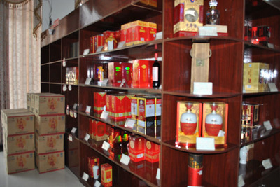 廣源酒業(yè)-廣西浦北縣食品提供廣源酒業(yè)的相關介紹、產(chǎn)品、服務、圖片、價格生豬屠宰,生豬繁育養(yǎng)殖,酒類批發(fā)零售,餐飲旅業(yè)、欽州市農(nóng)業(yè)產(chǎn)業(yè)化重點龍頭企業(yè)、廣西食品行業(yè)十強企業(yè)、廣西食品行業(yè)節(jié)能減排先進企業(yè)、