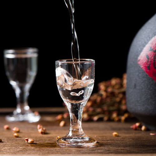 白酒價(jià)格波動(dòng)背后 酒企和經(jīng)銷(xiāo)商相愛(ài)相殺,培育新市場(chǎng)成必選項(xiàng)